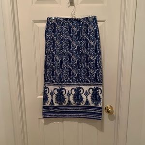 Sz 6 skirt, slit on side